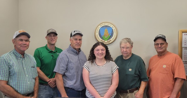 winner H Foster w board